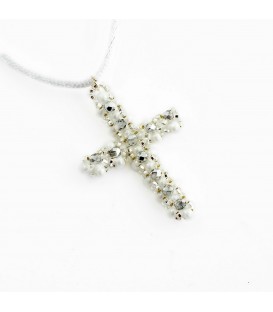 Korálky Janka náhrdelník bílostříbrný křížek